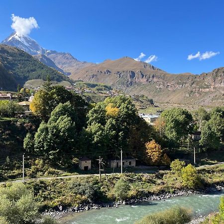 Hotel Stancia Kazbegi - City Center Ngoại thất bức ảnh