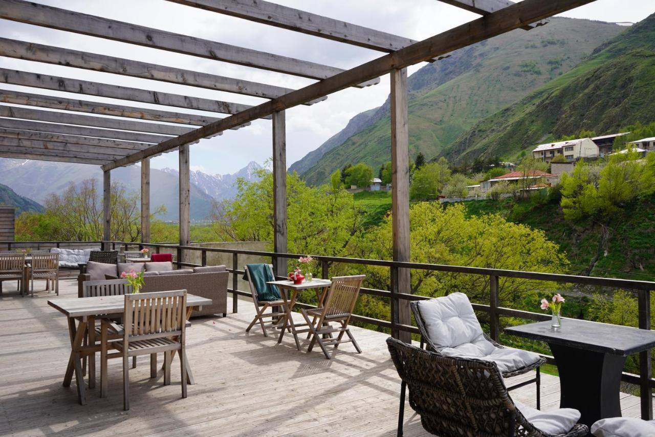 Hotel Stancia Kazbegi - City Center Ngoại thất bức ảnh
