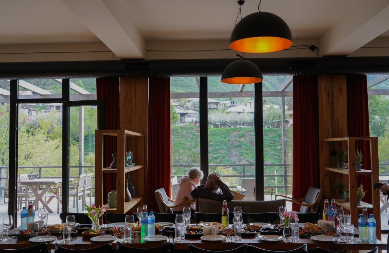 Hotel Stancia Kazbegi - City Center Ngoại thất bức ảnh