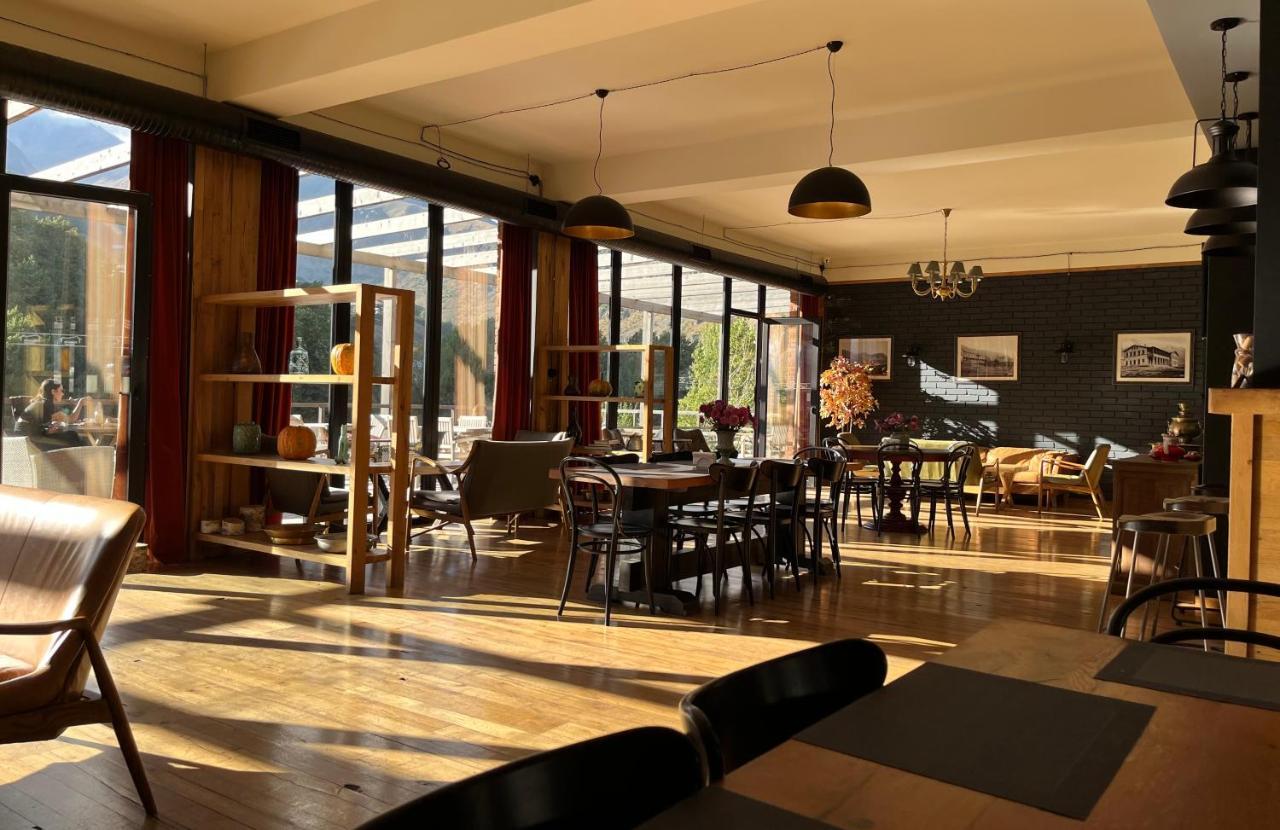 Hotel Stancia Kazbegi - City Center Ngoại thất bức ảnh